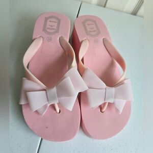Pink Bow Flip Flops Size 7